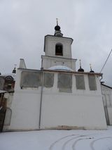 Ансамбль Белопесоцкого монастыря, XVII в.: Троицкий собор, 1569 г., с колокольней (церковь-колокольня святителя Николая надвратная).